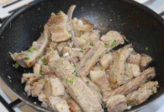 Friptura de porc la tigaie - Retetele-Monei.ro